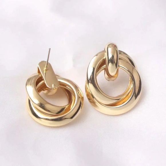 Gold or Silver Minimalist Large Knot Earring Statement Stud Earrings - Picture 4 of 6